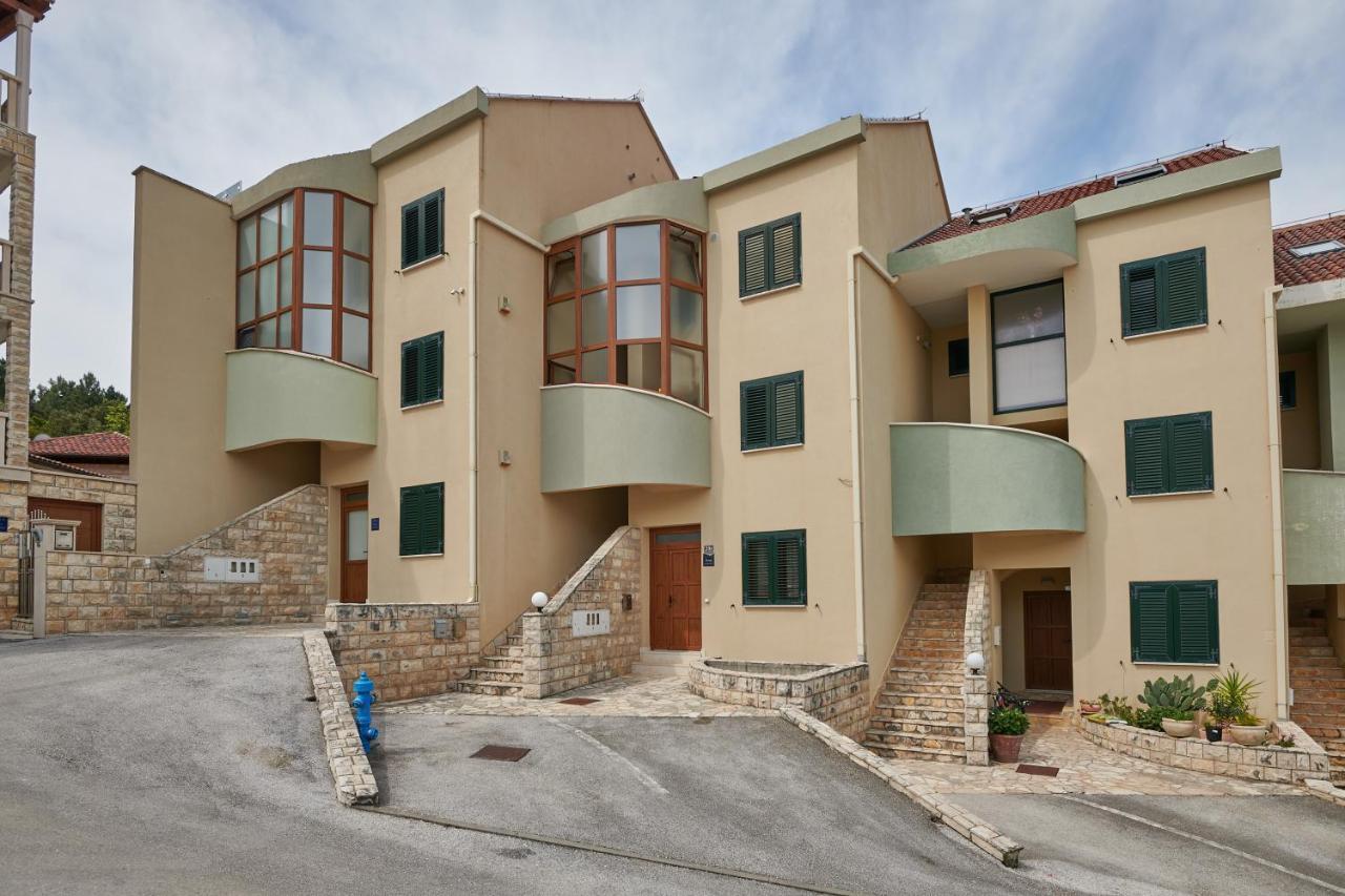 Apartments Lucia Cavtat Bagian luar foto