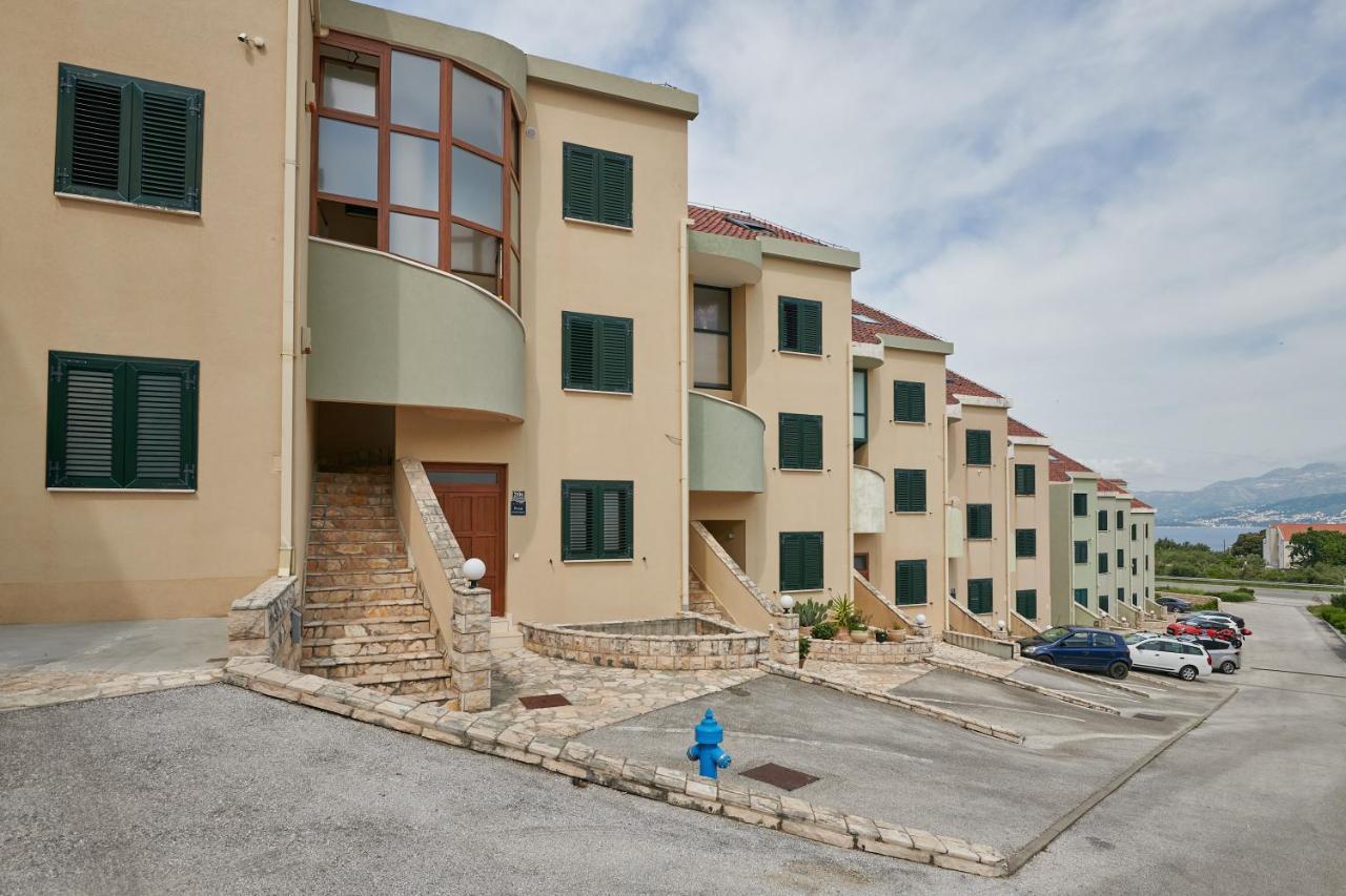 Apartments Lucia Cavtat Bagian luar foto